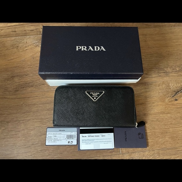 PRADA-AUTHENTIC (NWT) Large Black Saffiano Leather Zip Around Wallet - Picture 11 of 15
